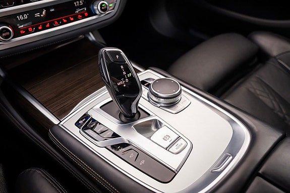 BMW 730 21 of 30