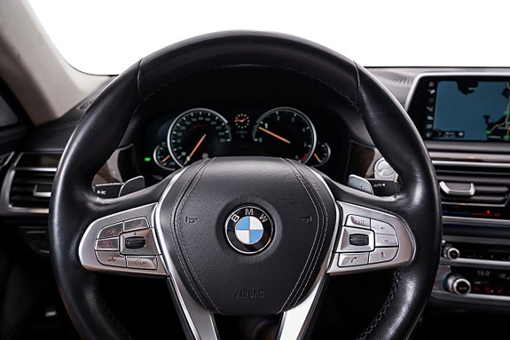 BMW 730 14 of 30
