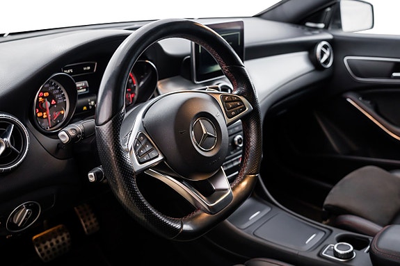 Mercedes-Benz CLA220 d 12 of 27