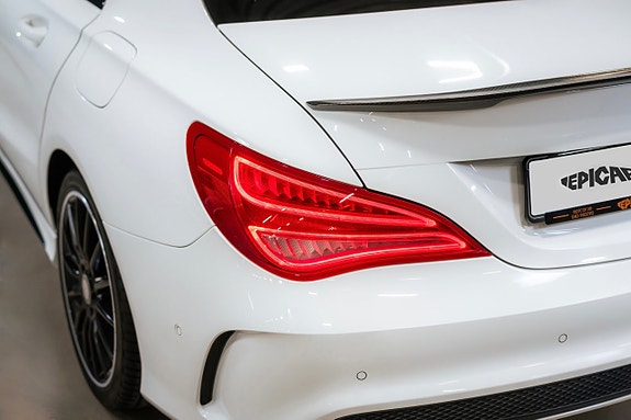Mercedes-Benz CLA220 d 10 of 27