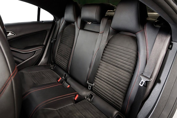 Mercedes-Benz CLA220 d 27 of 27