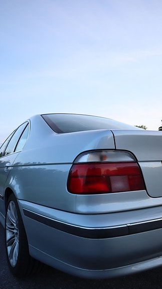 BMW 540i 3 of 5