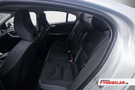 Volvo S60 3 of 5