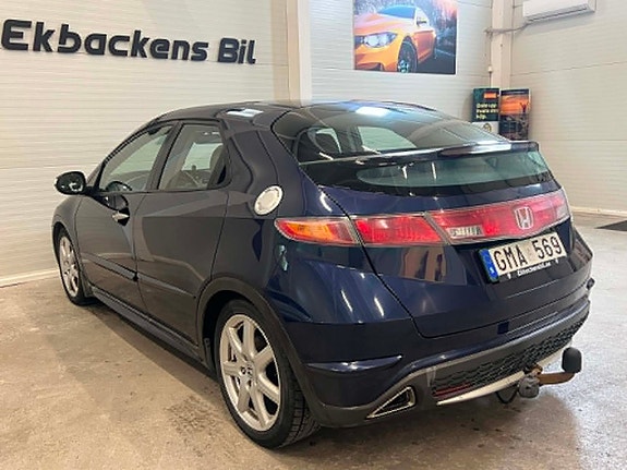 Honda Civic 4 of 5