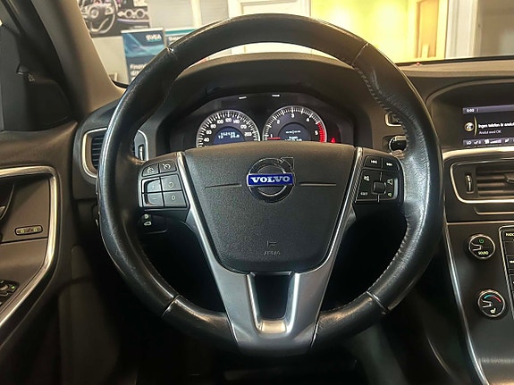 Volvo S60 11 of 18