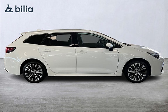 Toyota Corolla 18 of 21