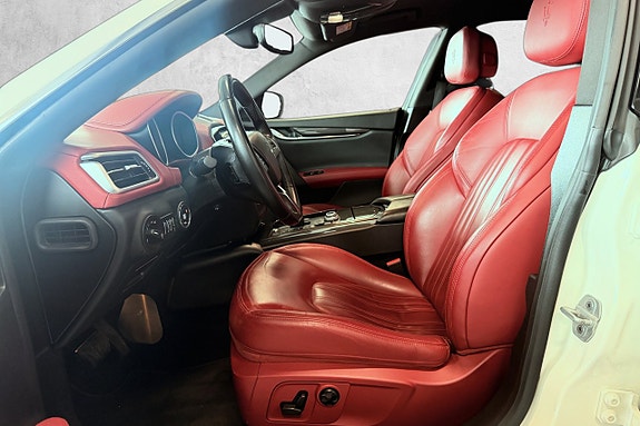 Maserati Ghibli 14 of 28