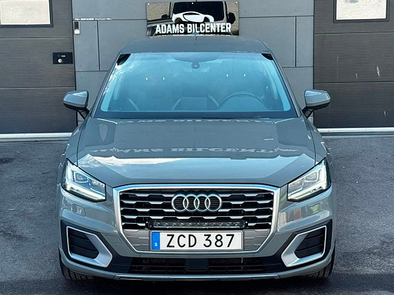 Audi Q2 4 of 5