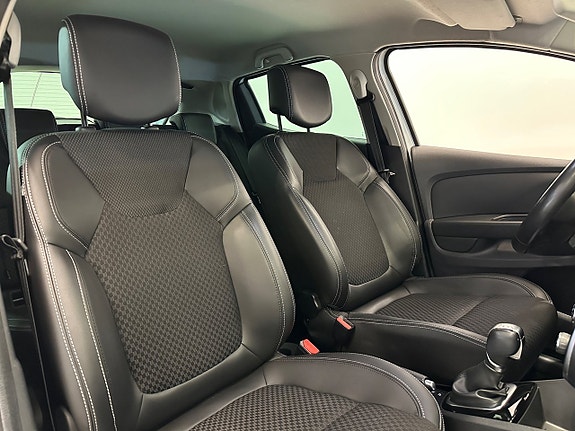 Renault Clio 16 of 19