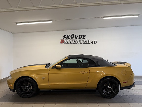 Ford Mustang 7 of 11
