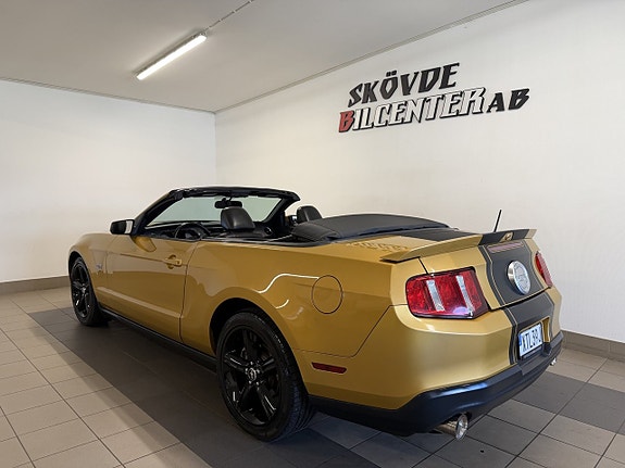 Ford Mustang 3 of 11