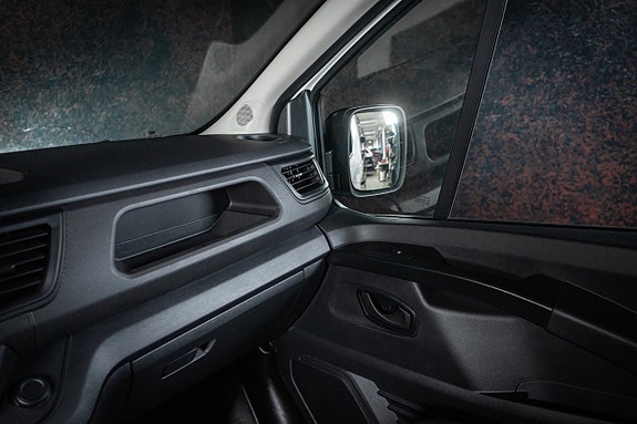 Renault Trafic 18 of 26