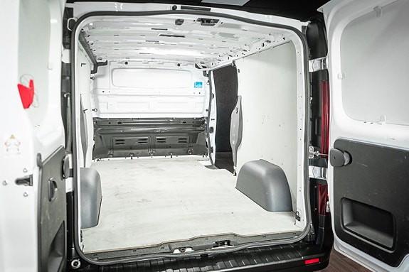 Renault Trafic 14 of 26