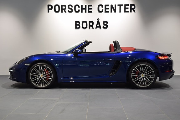 Porsche 718 Boxster S 3 of 5