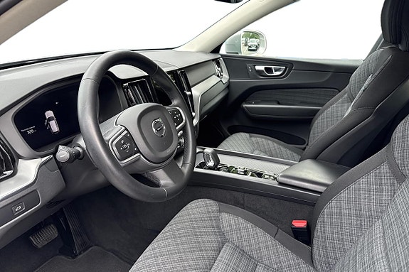 Volvo XC60 14 of 22