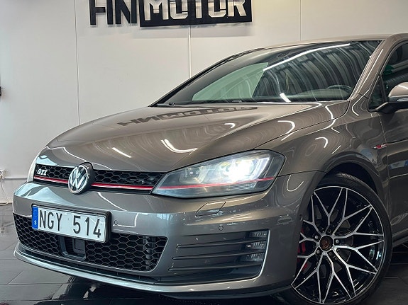 Volkswagen Golf I 2 of 26