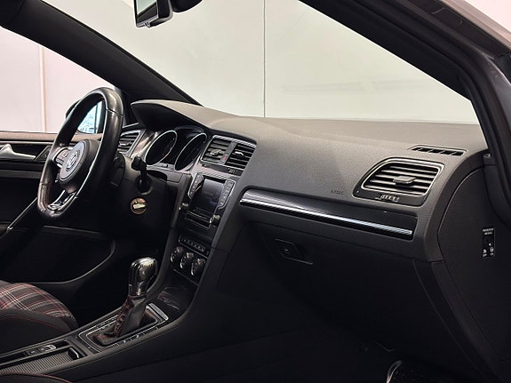 Volkswagen Golf I 25 of 26