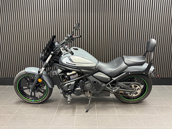 Kawasaki Vulcan S 4 of 5