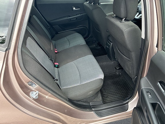 Kia Ceed 9 of 9