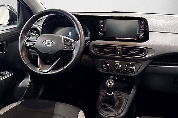 Hyundai i10 14 of 24