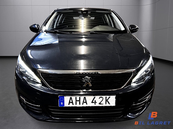 Peugeot 308 3 of 5