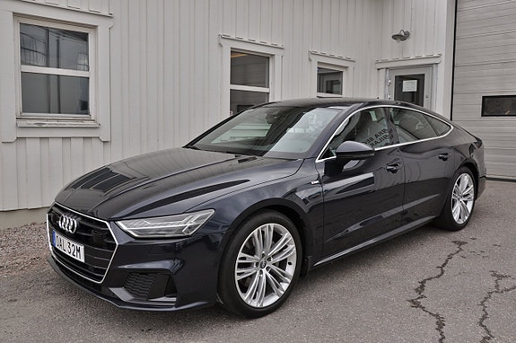 Audi A7 2 of 5