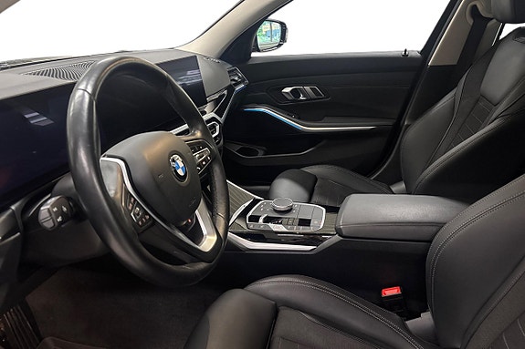 BMW 320d 12 of 18