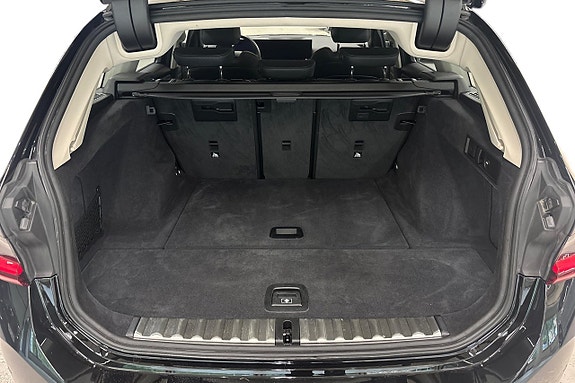 BMW 320d 10 of 18
