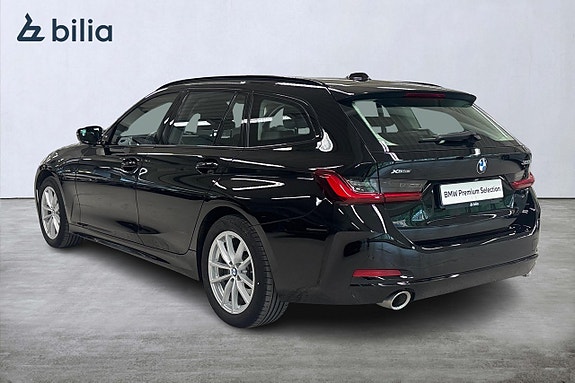 BMW 320d 2 of 18