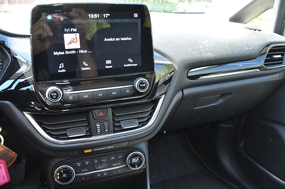 Ford Fiesta 10 of 12