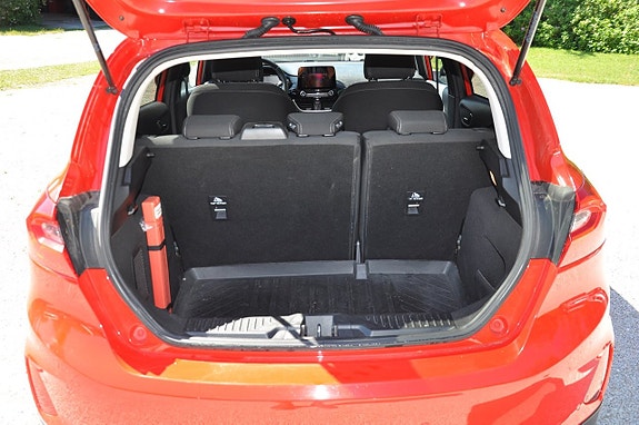 Ford Fiesta 6 of 12