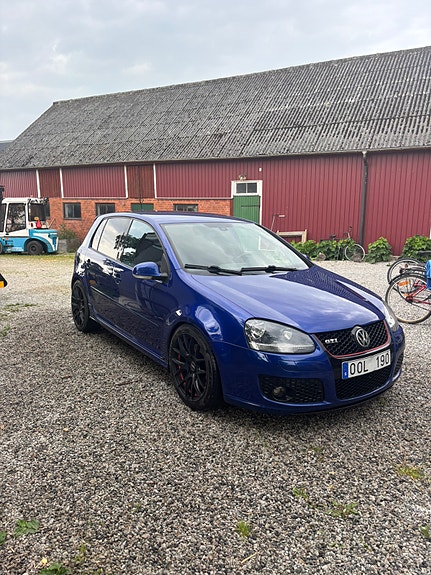 Volkswagen Golf V 3 of 5