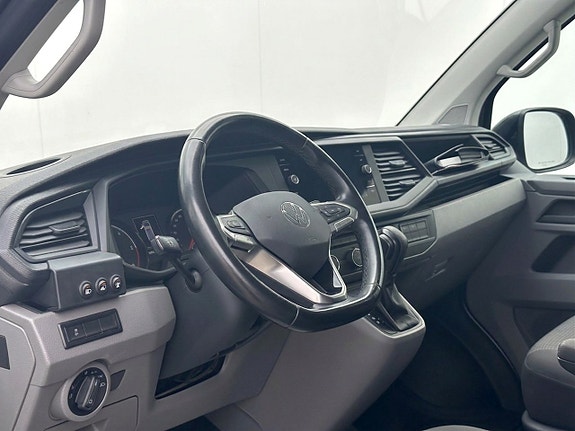 Volkswagen Transporter 8 of 12