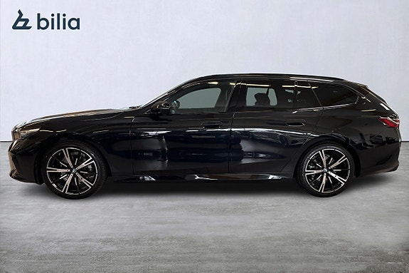 BMW 520d 3 of 5