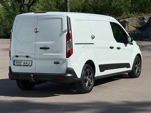Ford Transit Connect 5 of 5