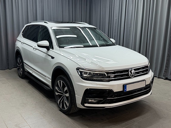 Volkswagen Tiguan Allspace 2 of 5