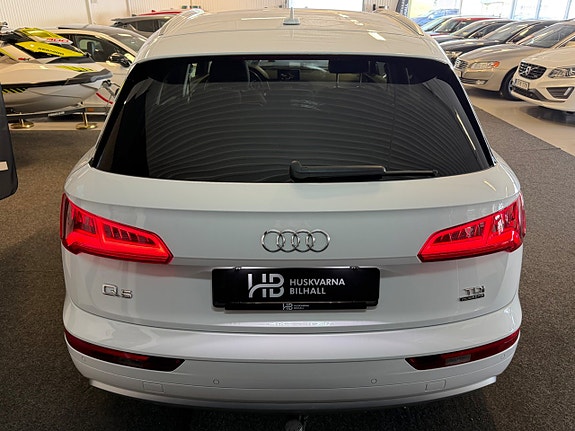 Audi Q5 6 of 30