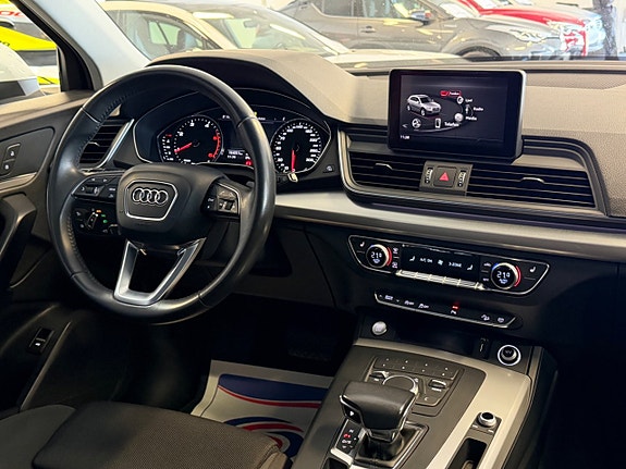 Audi Q5 21 of 30
