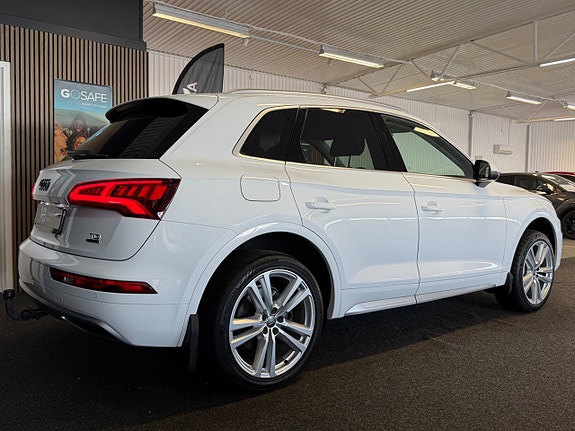 Audi Q5 7 of 30