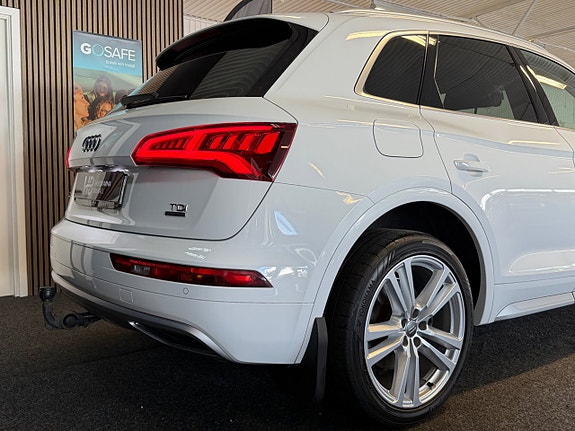Audi Q5 8 of 30