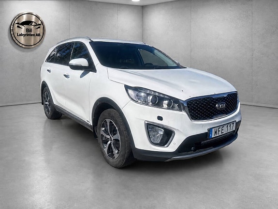 Kia Sorento 2 of 5