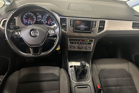 Volkswagen Golf Sportsvan 13 of 26