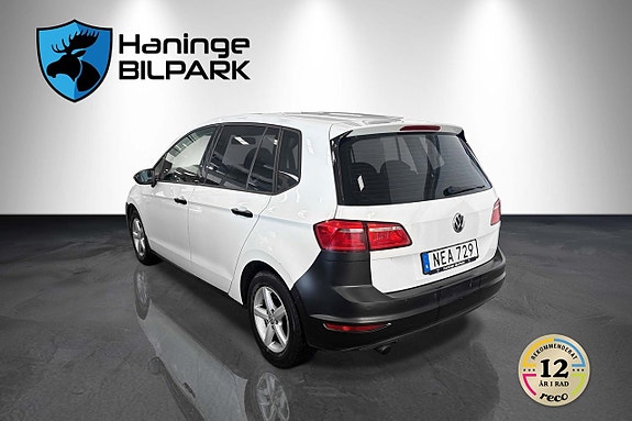 Volkswagen Golf Sportsvan 8 of 26