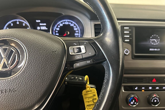 Volkswagen Golf Sportsvan 15 of 26