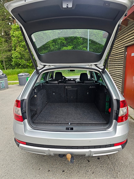Skoda Octavia Scout 5 of 5