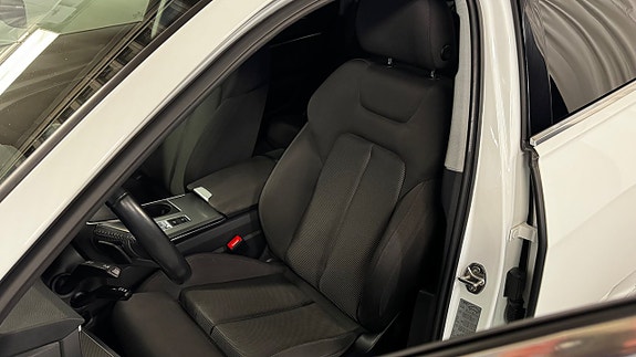 Audi A6 13 of 24