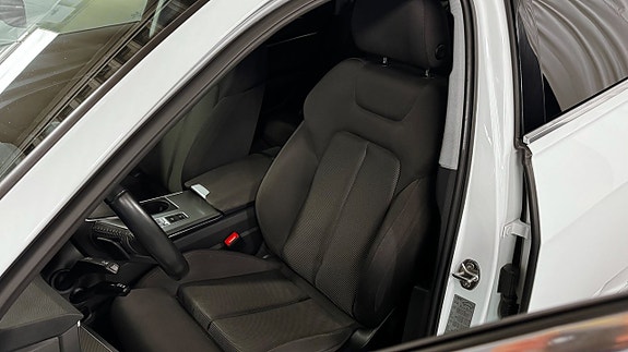 Audi A6 11 of 21
