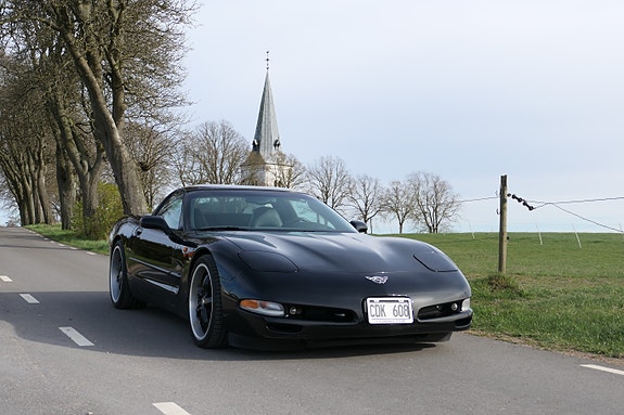Chevrolet Corvette 7 of 15