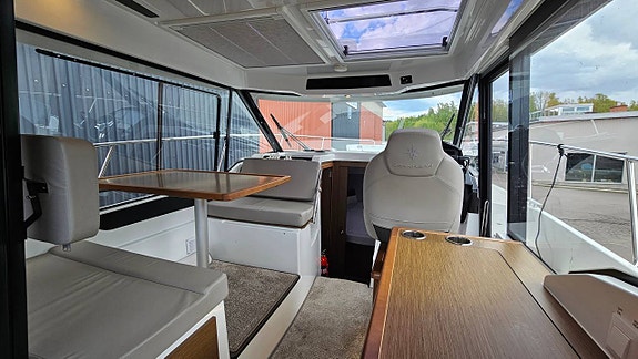 Jeanneau Merry Fisher 895 Cruiser -21 utt -22 mkt extra utr 6 of 12