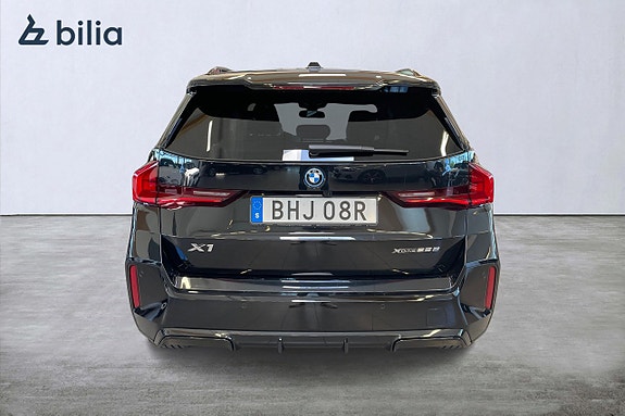 BMW X1 4 of 19